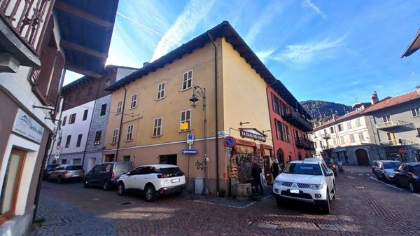 casa indipendente in vendita ad Oulx