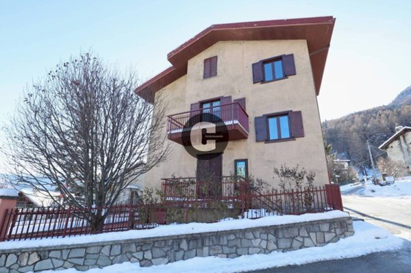 appartamento in vendita ad Oulx in zona Beaulard