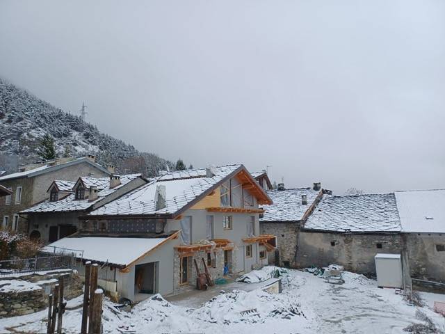 appartamento in vendita ad Oulx in zona Savoulx