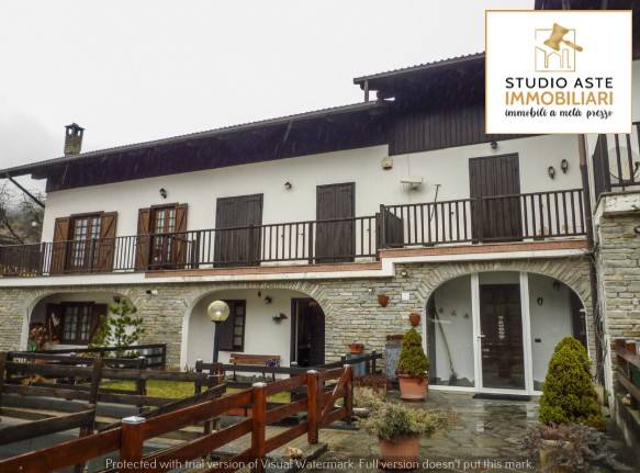 casa indipendente in vendita ad Oulx in zona Savoulx