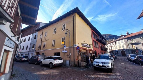 casa indipendente in vendita ad Oulx