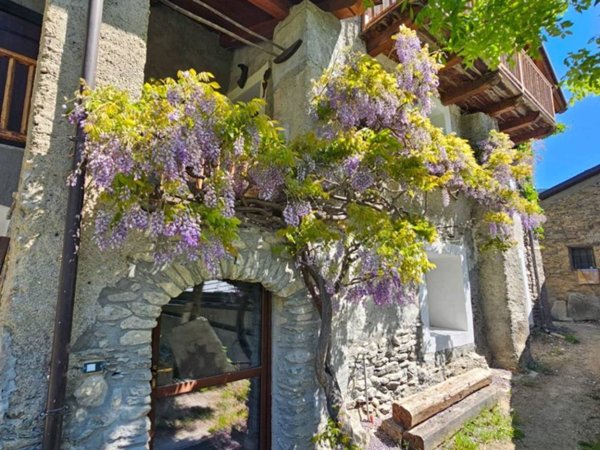 appartamento in vendita ad Oulx in zona Savoulx