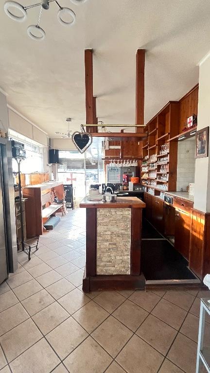 negozio in vendita ad Oulx in zona Savoulx