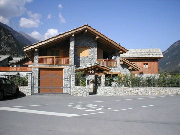 casa indipendente in vendita ad Oulx