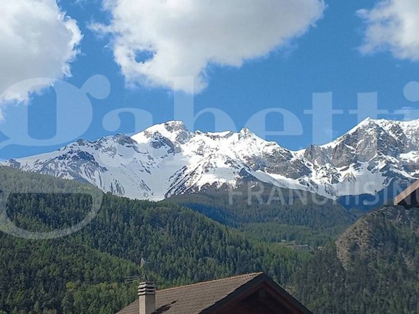 appartamento in vendita ad Oulx in zona Savoulx