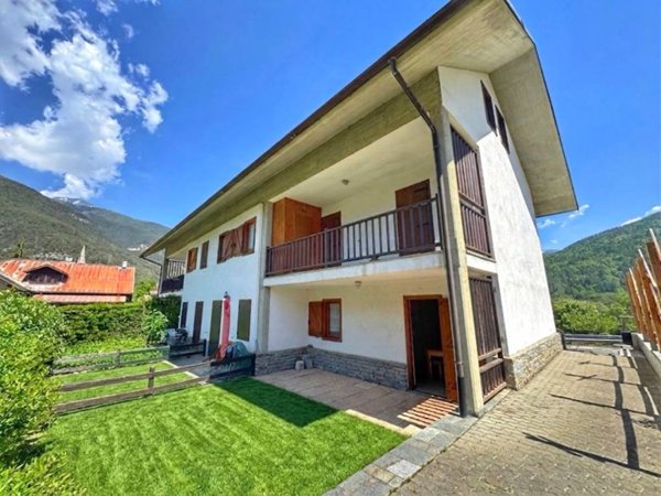 appartamento in vendita ad Oulx in zona Savoulx