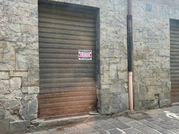 locale commerciale in vendita ad Oulx