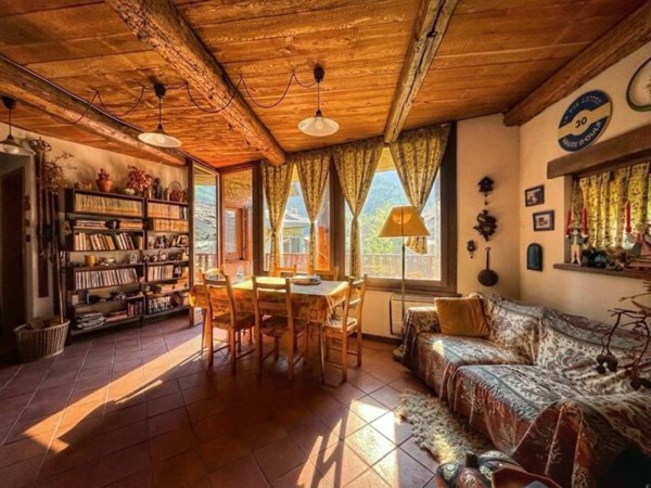 casa indipendente in vendita ad Oulx