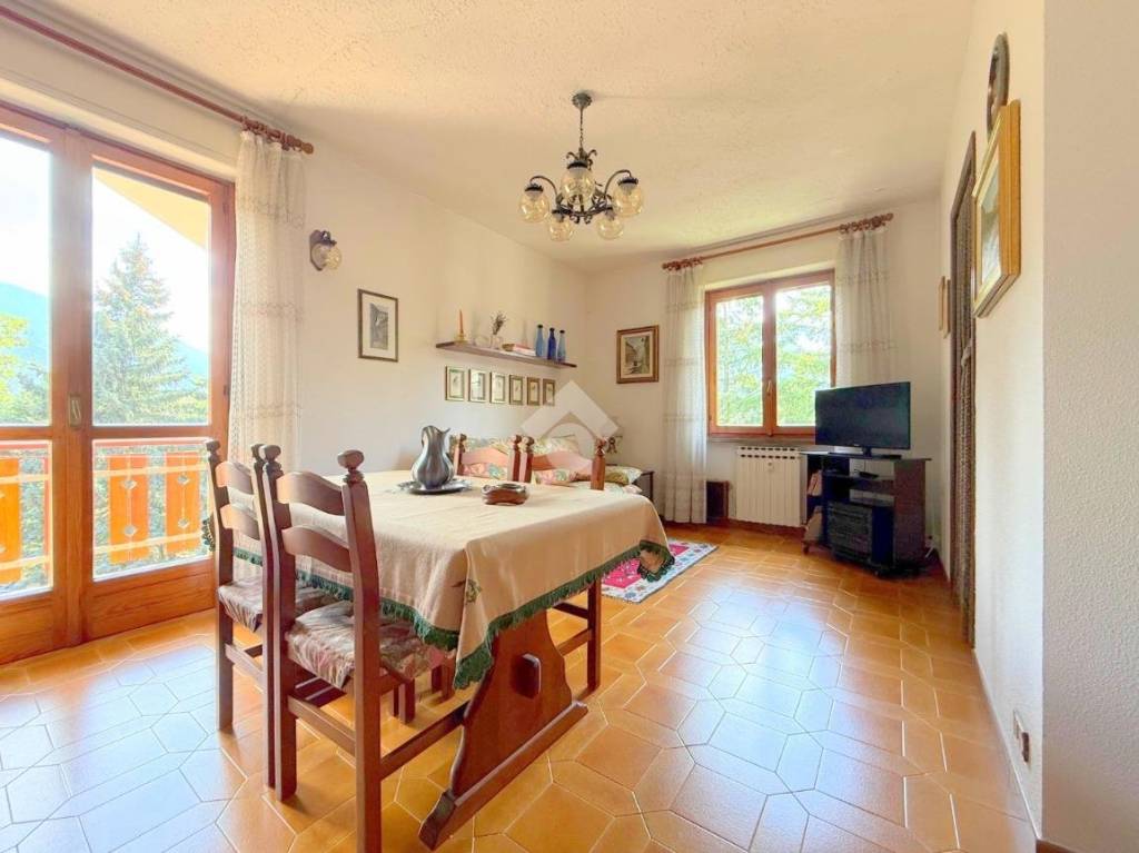 appartamento in vendita ad Oulx in zona Beaume