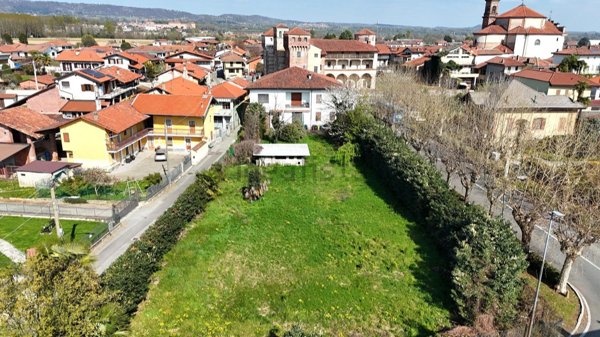 casale in vendita ad Ozegna