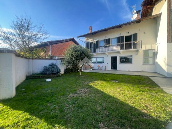 casa indipendente in vendita ad Ozegna