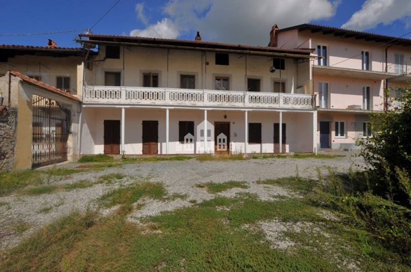 casa indipendente in vendita ad Ozegna