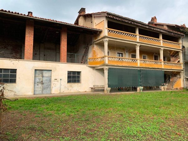 casa indipendente in vendita a Palazzo Canavese