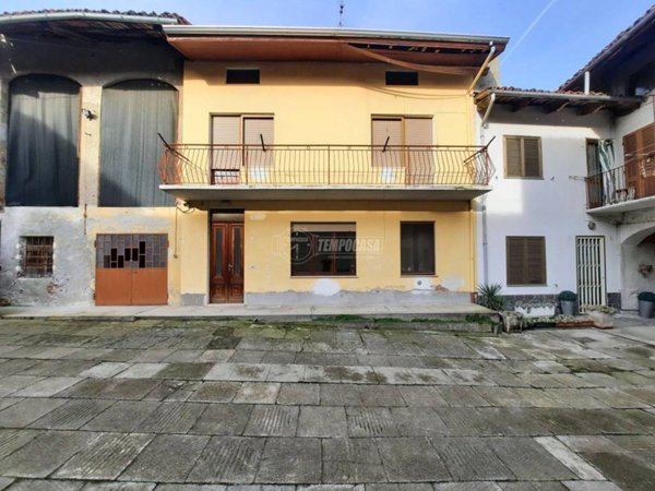 casa indipendente in vendita a Palazzo Canavese