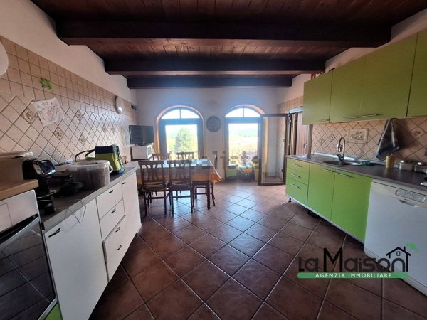 casa indipendente in vendita a Palazzo Canavese