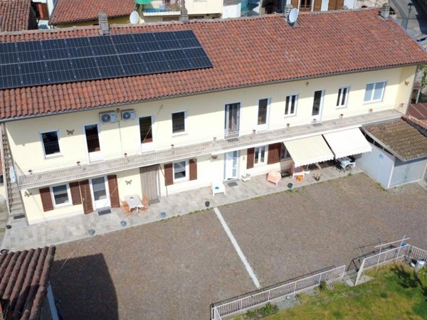 casa indipendente in vendita a Palazzo Canavese