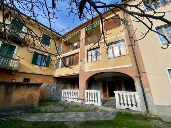 casa semindipendente in vendita a Parella