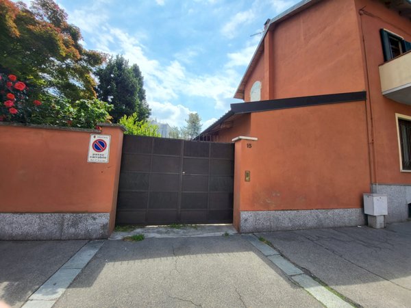 casa indipendente in vendita a Parella