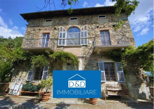 casa indipendente in vendita a Parella