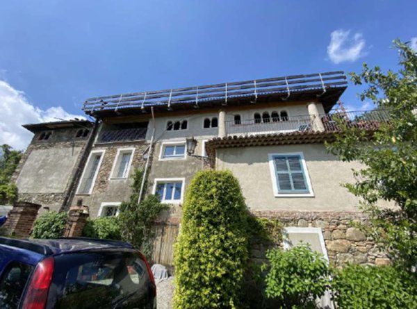 casa indipendente in vendita a Parella