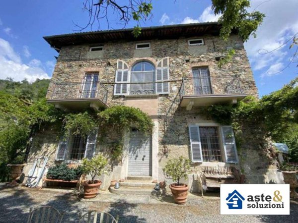 casa indipendente in vendita a Parella