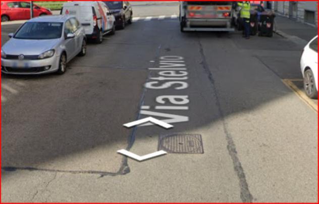 locale commerciale in vendita a Parella