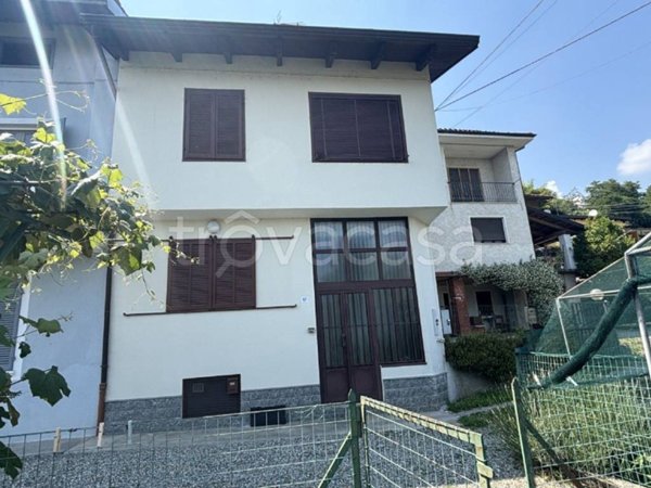 casa indipendente in vendita a Parella