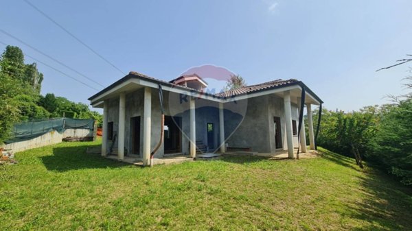 casa indipendente in vendita a Pavarolo