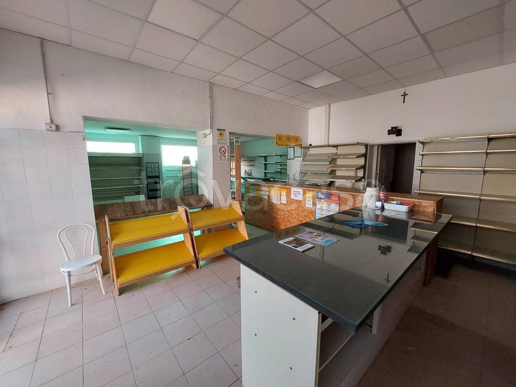 negozio in vendita a Pavarolo