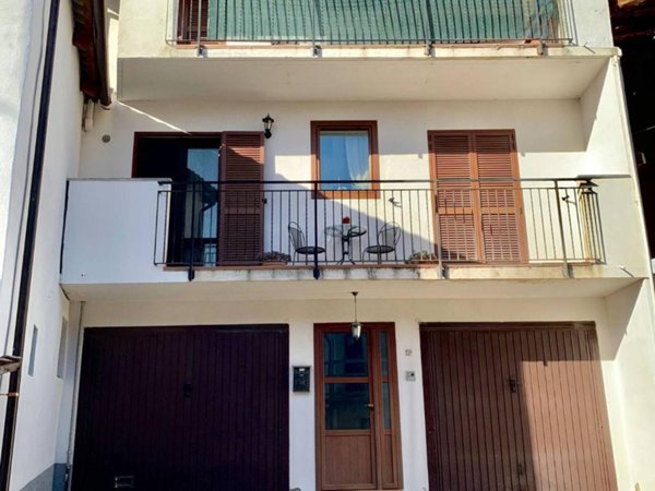 casa indipendente in vendita a Pavone Canavese