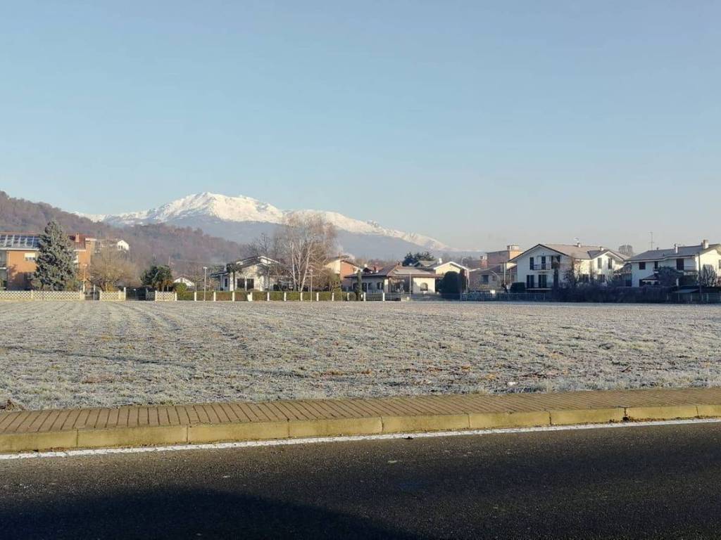 casa indipendente in vendita a Pavone Canavese
