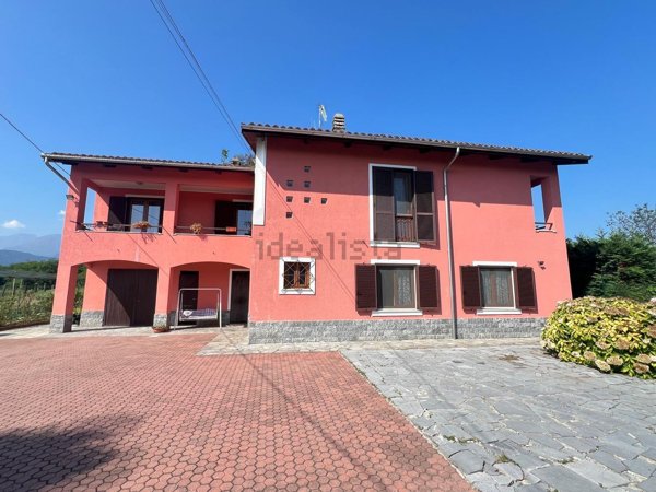 casa indipendente in vendita a Pavone Canavese