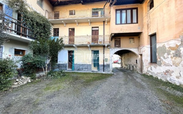 casa indipendente in vendita a Pavone Canavese