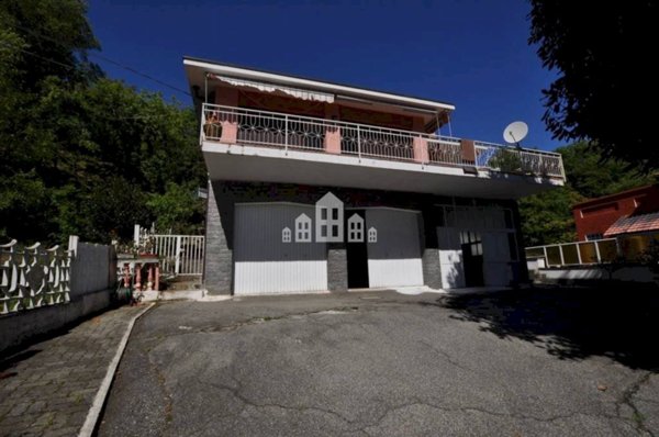 casa indipendente in vendita a Pavone Canavese