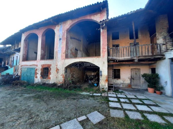 casale in vendita a Pavone Canavese