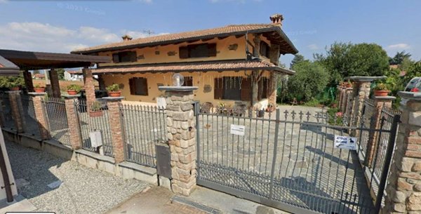 casa indipendente in vendita a Pavone Canavese
