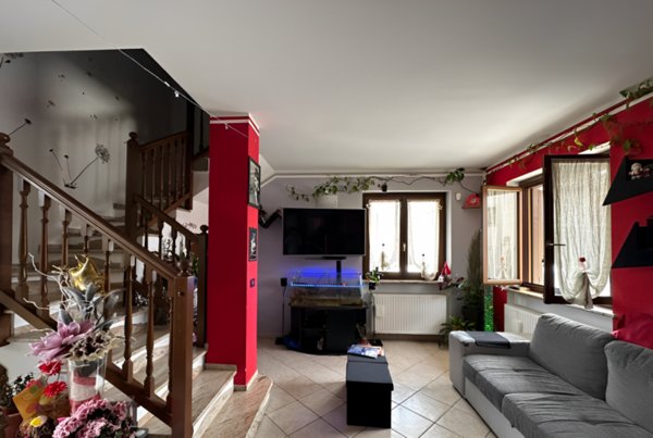 casa indipendente in vendita a Pavone Canavese