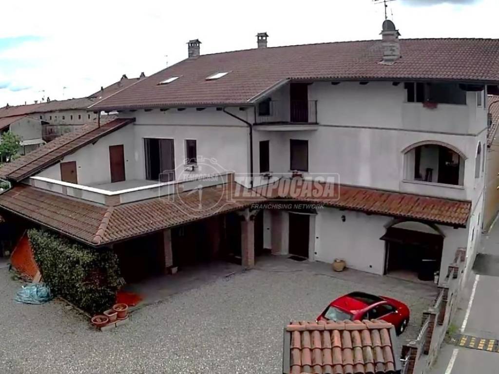 casa indipendente in vendita a Pavone Canavese