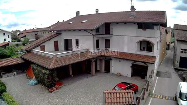 casa indipendente in vendita a Pavone Canavese