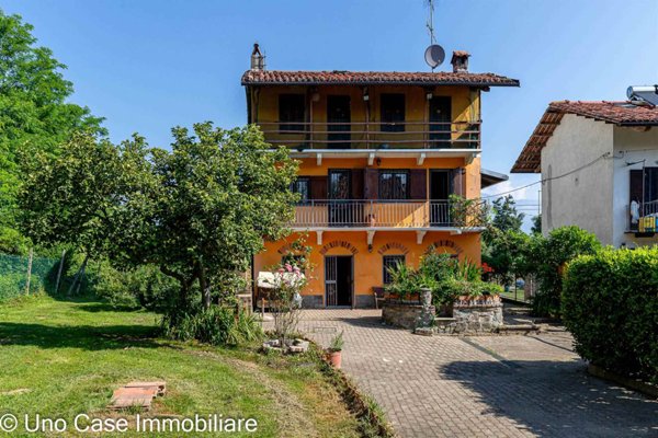 casa indipendente in vendita a Pavone Canavese