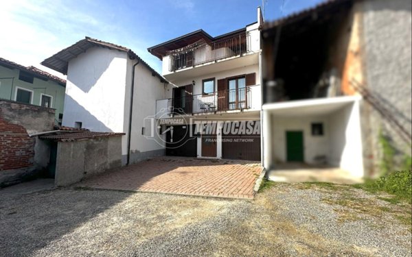casa indipendente in vendita a Pavone Canavese