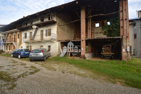 casa indipendente in vendita a Pavone Canavese
