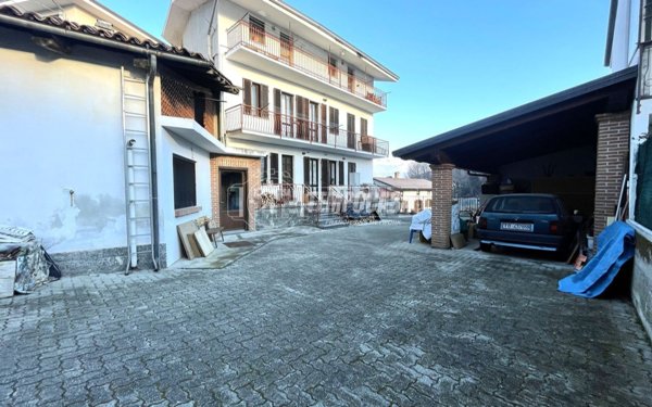 casa indipendente in vendita a Pavone Canavese