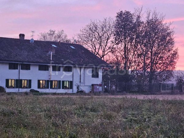 casa indipendente in vendita a Pavone Canavese