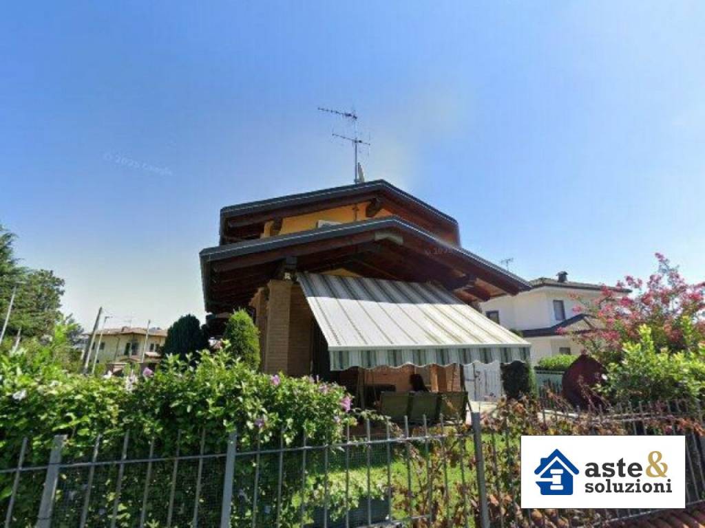 casa indipendente in vendita a Pavone Canavese