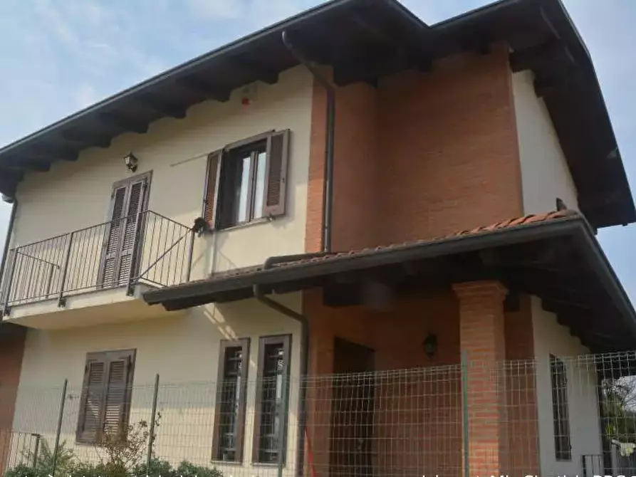 casa indipendente in vendita a Pavone Canavese