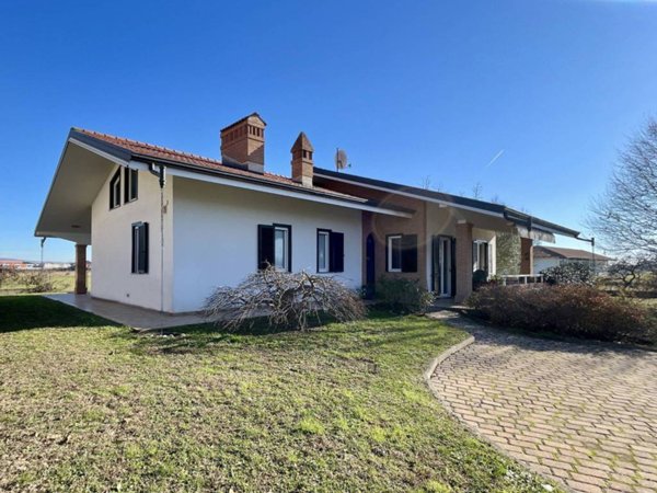casa indipendente in vendita a Pavone Canavese