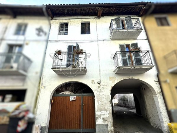 casa indipendente in vendita a Pavone Canavese