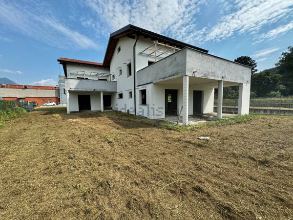 casa indipendente in vendita a Pavone Canavese