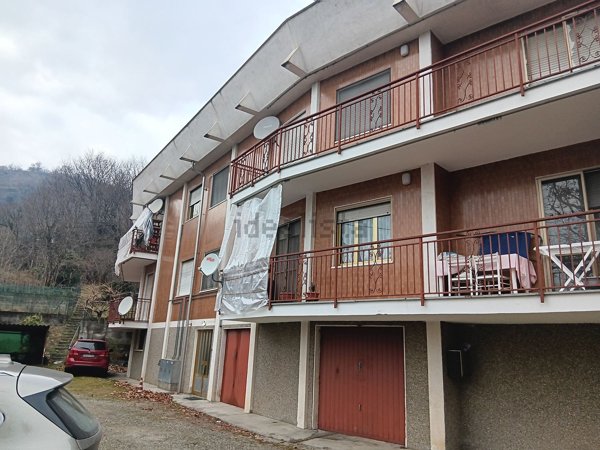 casa indipendente in vendita a Pavone Canavese